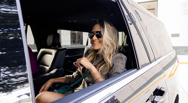 Arrive in Style: The Ultimate Guide to the Best Limo Rides for Miami Airport Pickups